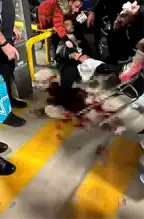 Elazığ'da AVM Otoparkında Bıçaklı Kavga!