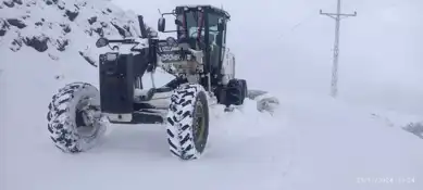 Doğu Anadolu'da Köy Yolları Açıldı