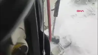 Doğu Anadolu'da Yoğun Kar Yağışı: Köy Yolları Açılıyor