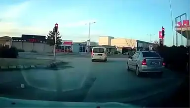 Elazığ'da Tehlikeli Kırmızı Işık İhlali!
