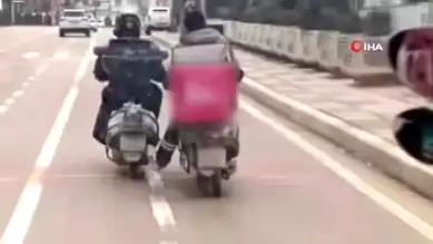 Elazığ'da Motokuryelerin Tehlikeli Oyunu!