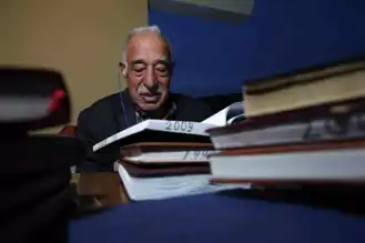 80 Yaşında Öğretmen, 40 Yıllık Günlüğüyle İlham Kaynağı Oluyor