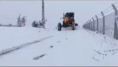 Elazığ'da 371 Köy Yolu Karda Kapandı