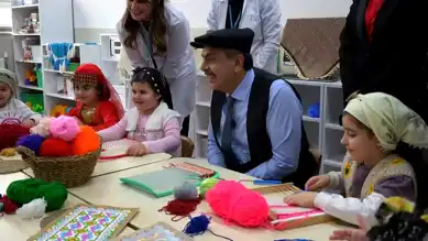 Bakan Tekin Elazığ'da Öğrencilerle Buluştu