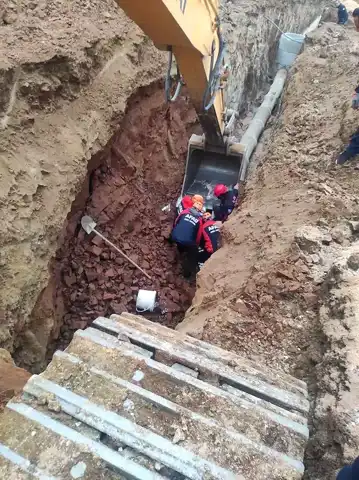 Elazığ'da Altyapı Göçüğü: İşçi Hayatını Kaybetti