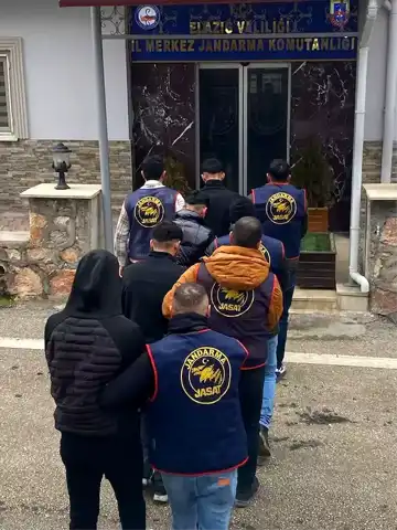 Elazığ'da 800 Metre Bakır Kablo Hırsızlığı: 4 Gözaltı
