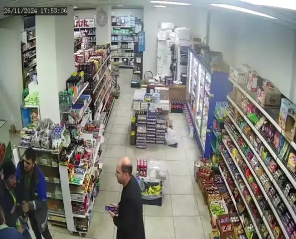 Nefes Borusuna Takılan Portakal Parçası, Heimlich Manevrası ile Çıkarıldı!