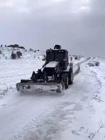 Elazığ'da Kar Yağışı 59 Köy Yolunu Kapattı