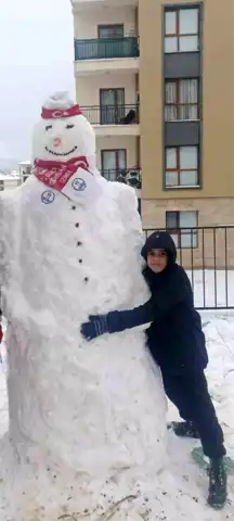 Doğu Anadolu Bölgesinde Kar Keyfi: Kardan Adam Yarışması!