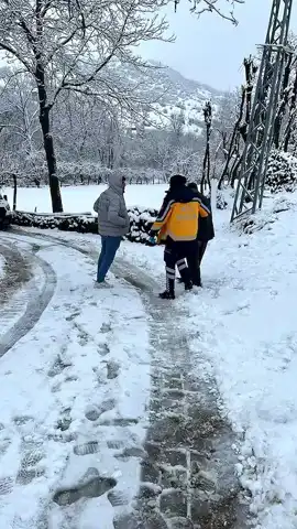 Elazığ'da Kardan Mahsur Kalan Hasta Kurtarıldı