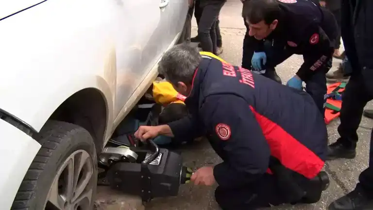 Elazığ'da Motosiklet Kazası: Kurye Ağır Yaralı