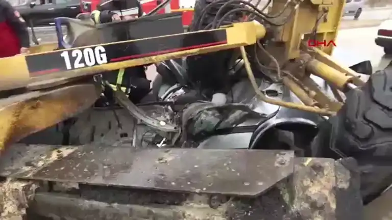 Şehir Merkezinde Trafik Kazası: 1 Ölü
