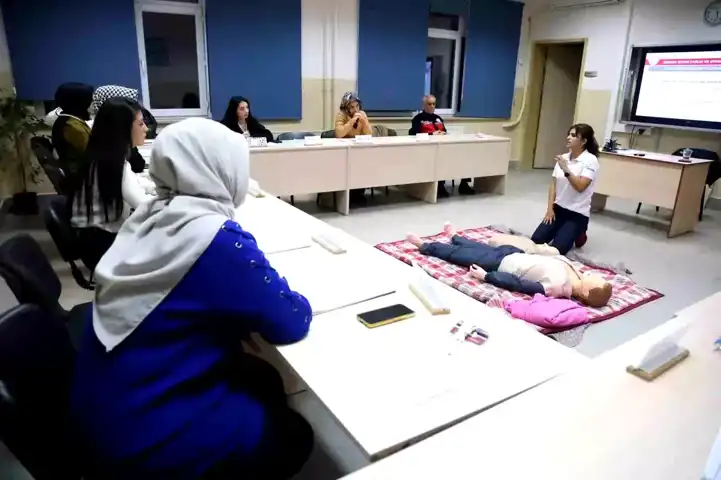 Elazığ'da Yaşlı Bakım Kursu Yoğun İlgi Görüyor