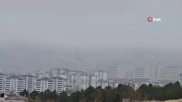Doğu Anadolu Bölgesinde Yoğun Sis Trafiği Etkiledi